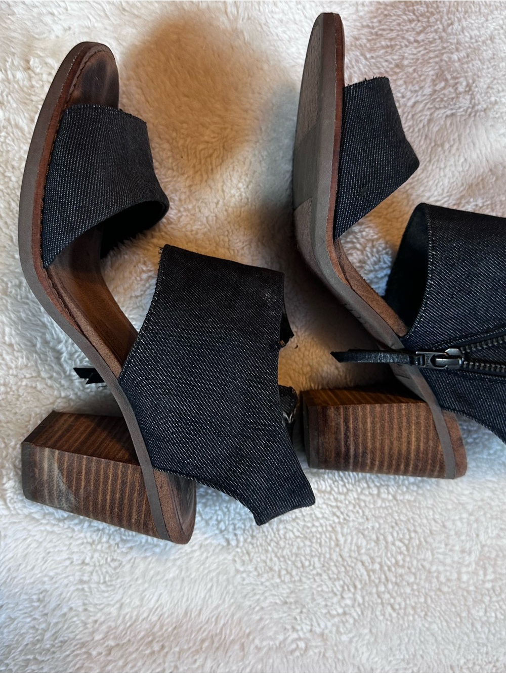Indigo denim Women’s Open-Toe Block Heel Sandals